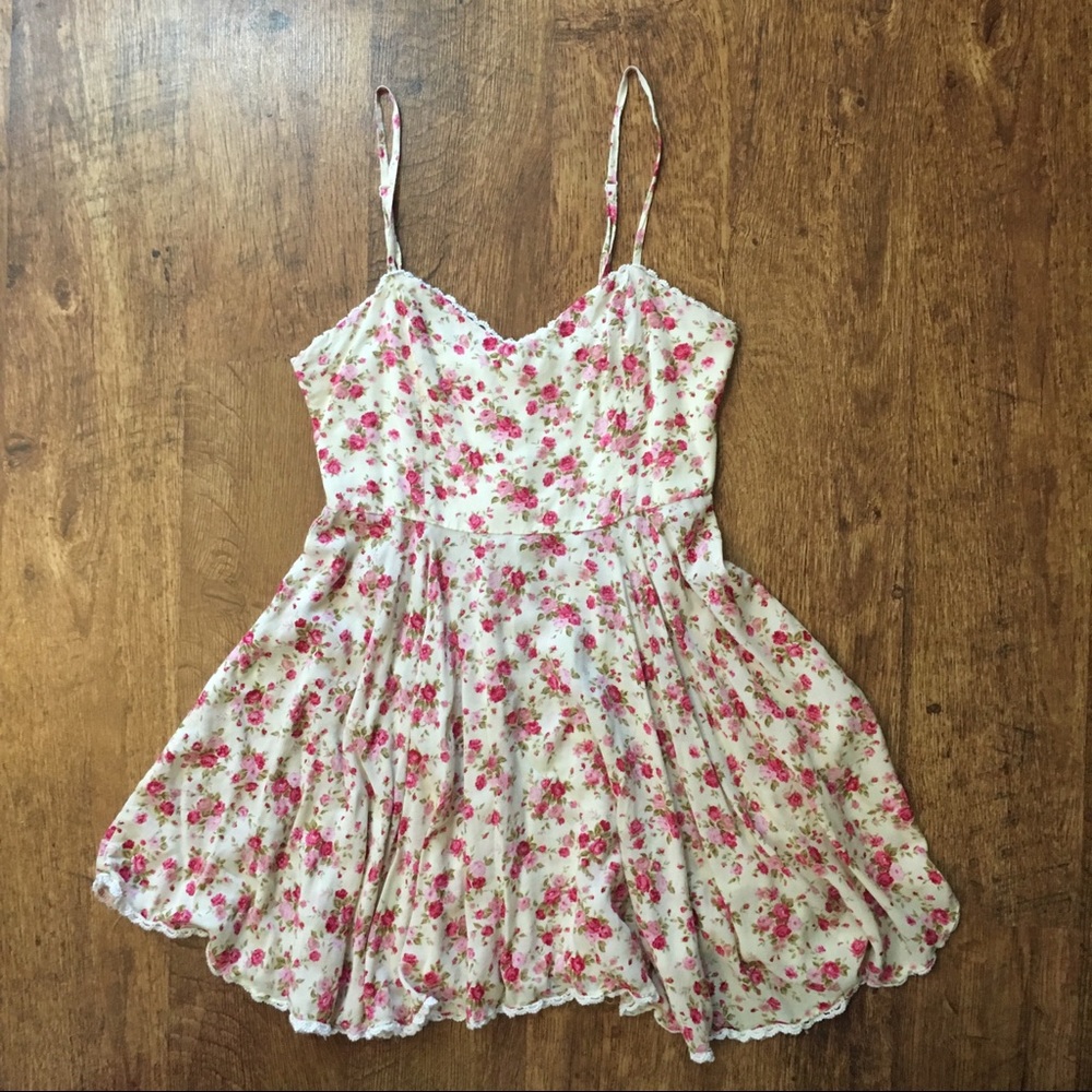 Minkpink floral mini